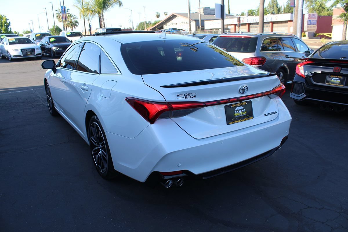 Used 2019 Toyota Avalon Touring w/ Advanced Safety Package FWD image 5