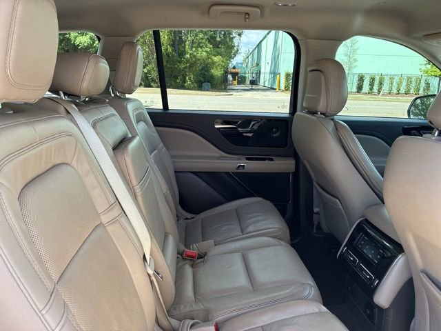 Used 2020 Lincoln Aviator Reserve w/ Elements Package Plus AWD/4WD image 24