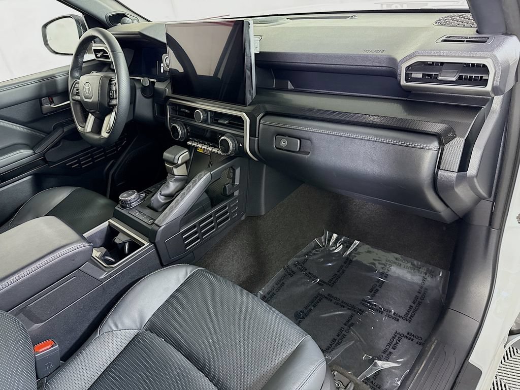 Certified 2025 Toyota 4Runner Limited AWD/4WD image 33