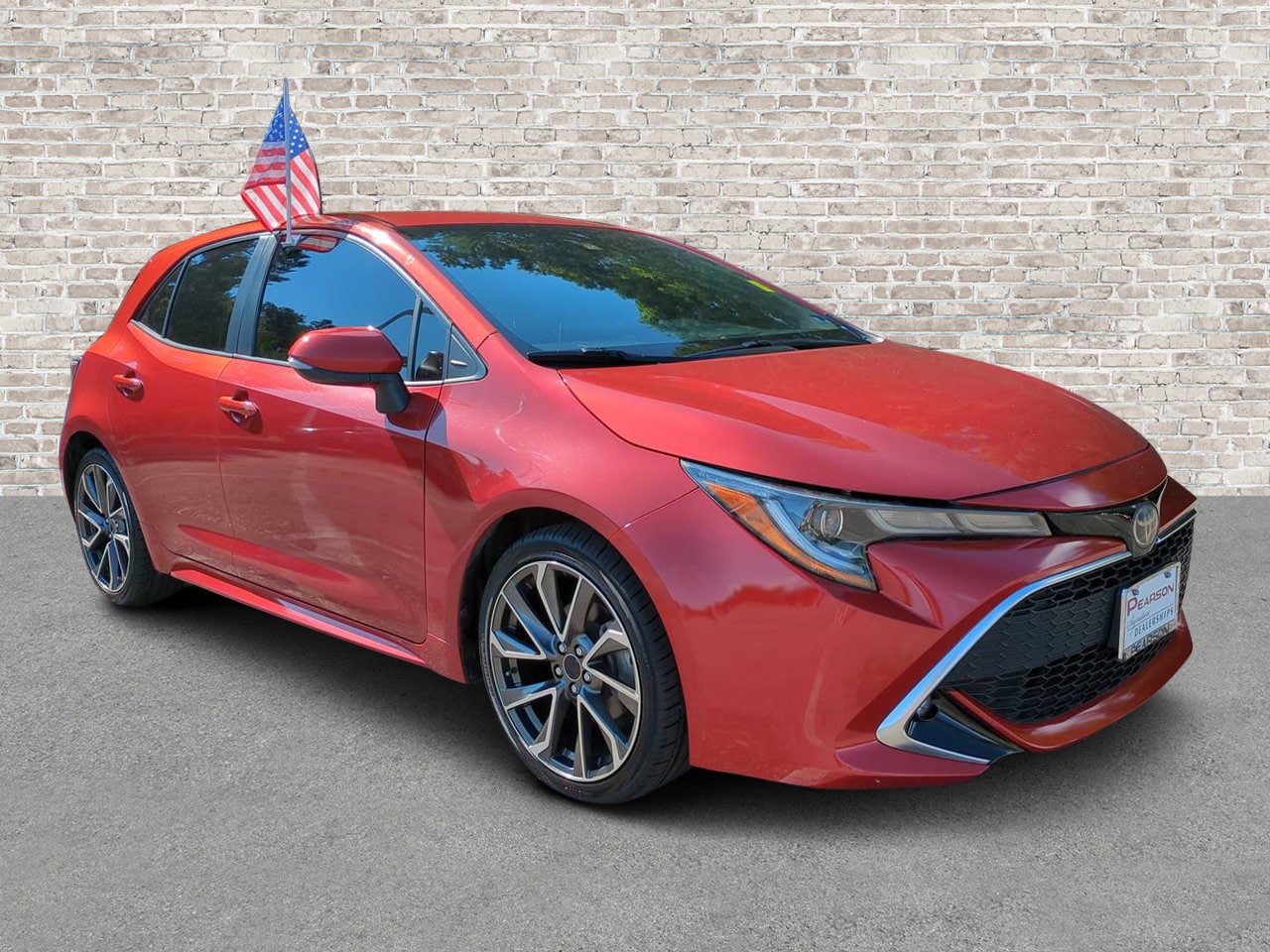 Used 2019 Toyota Corolla XSE FWD image 1
