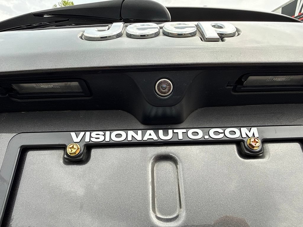 Used 2018 Jeep Compass Latitude w/ Popular Equipment Group AWD/4WD image 15