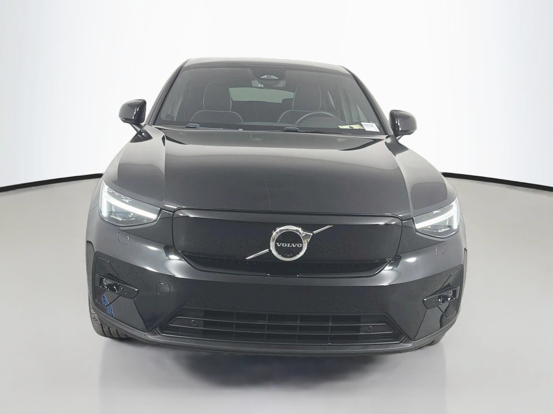 Used 2023 Volvo C40 P8 Recharge Ultimate AWD/4WD image 2