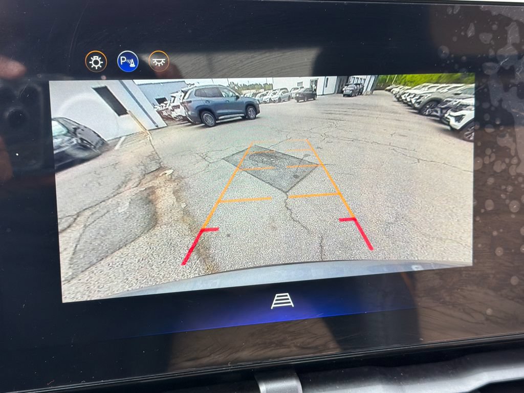 Used 2025 Chevrolet Equinox ACTIV FWD image 28