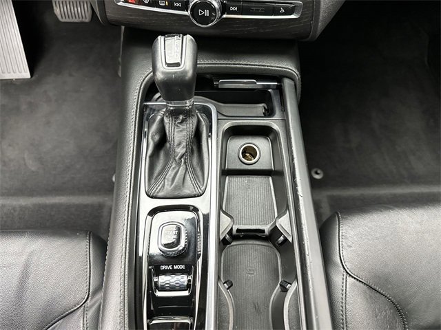 Used 2020 Volvo XC90 T5 Momentum image 20