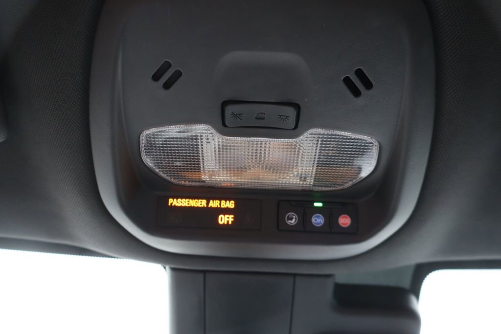 Used 2024 Chevrolet Trax RS w/ Driver Confidence Package FWD image 16