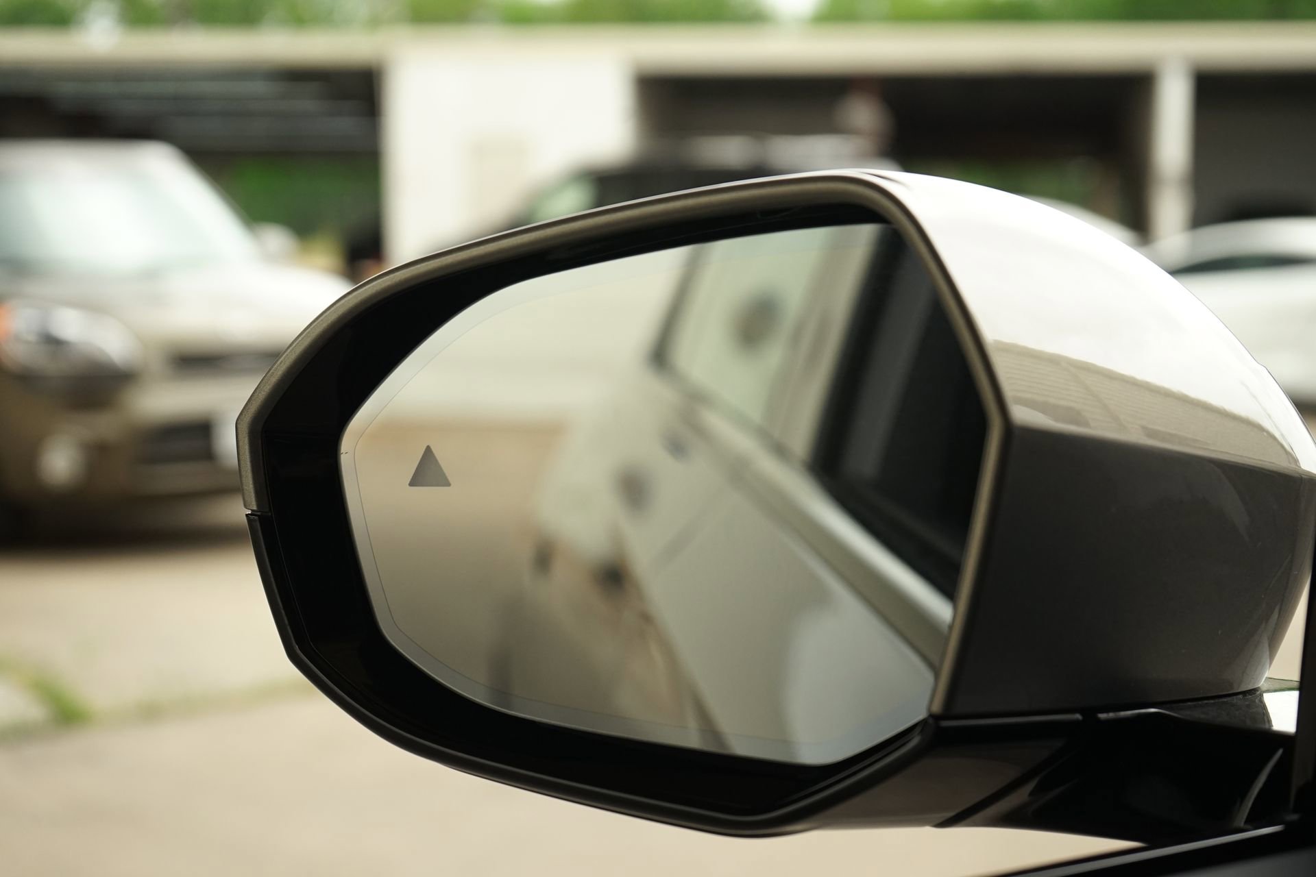 Used 2025 BMW 740i image 18