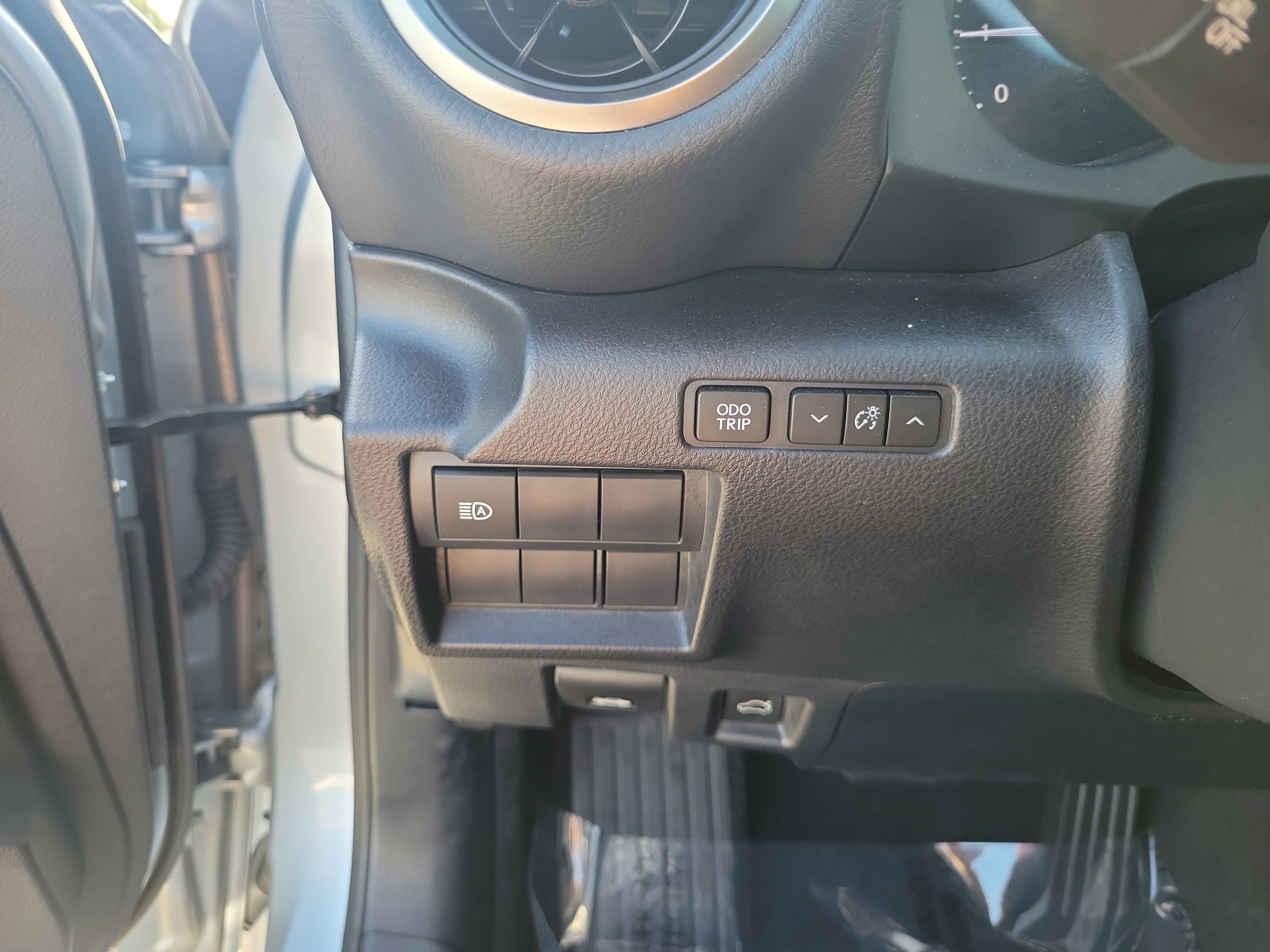 Used 2021 Lexus IS 300 w/ Comfort Package image 31