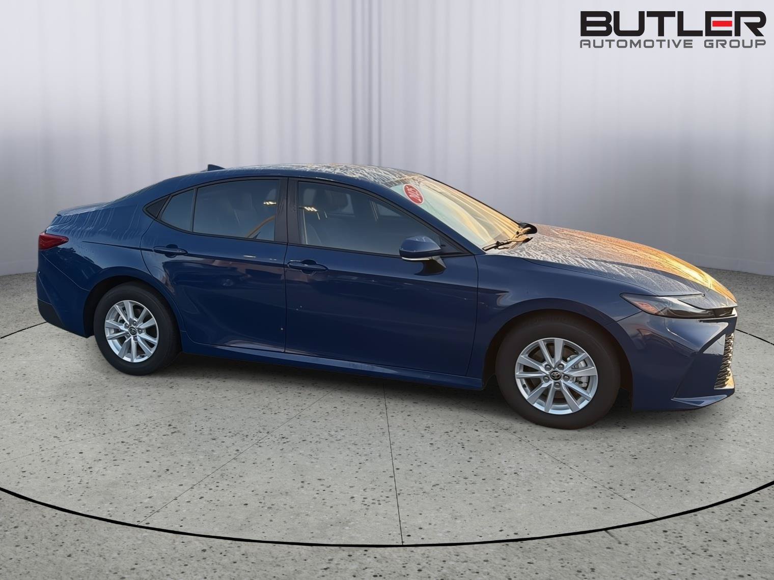 Used 2025 Toyota Camry LE w/ Convenience Package FWD image 7