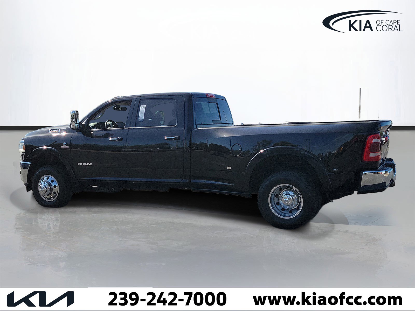 Used 2020 RAM 3500 Laramie AWD/4WD image 4