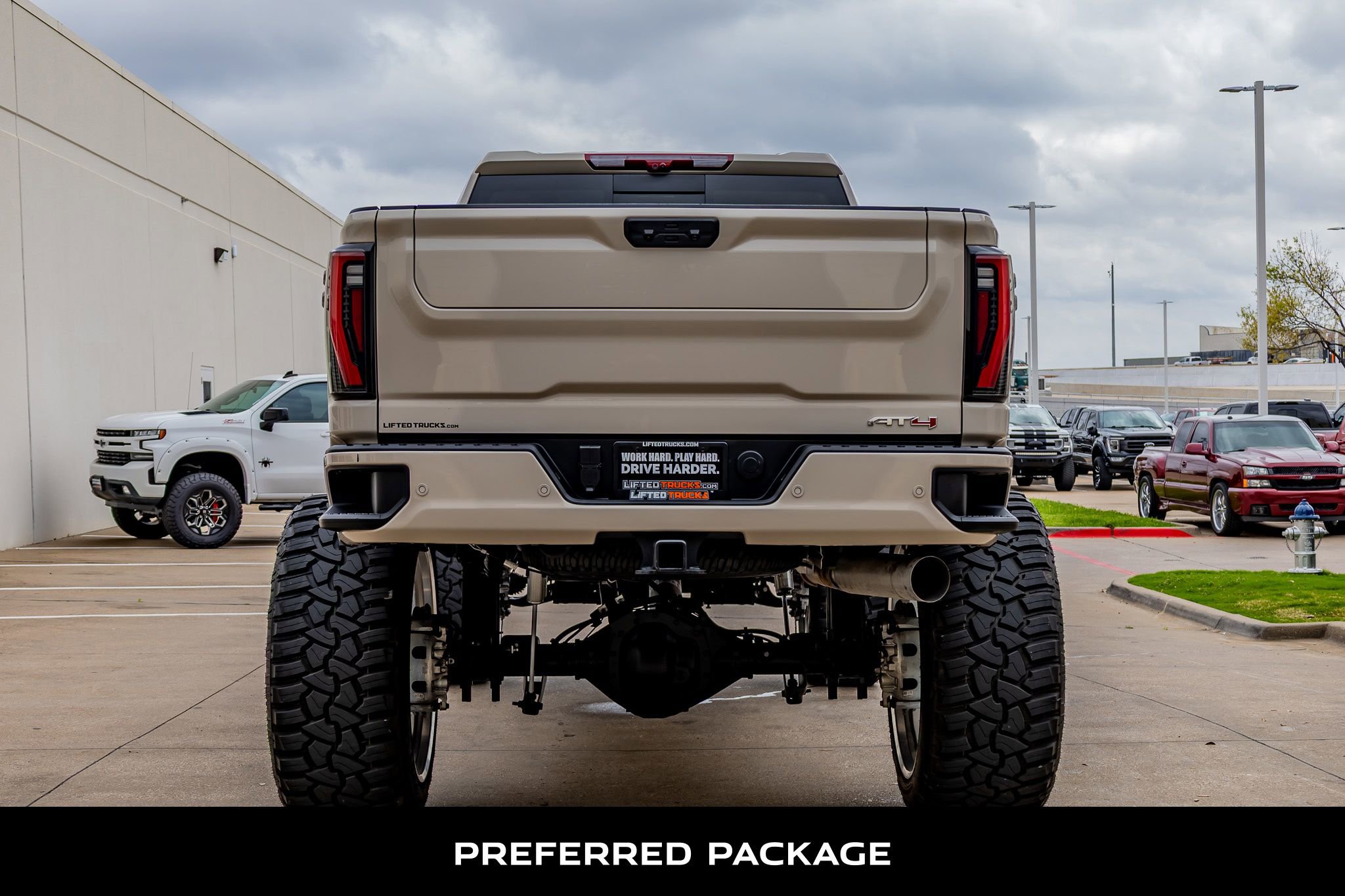 Used 2026 GMC Sierra 2500 AT4 w/ AT4 Premium Plus Package image 7