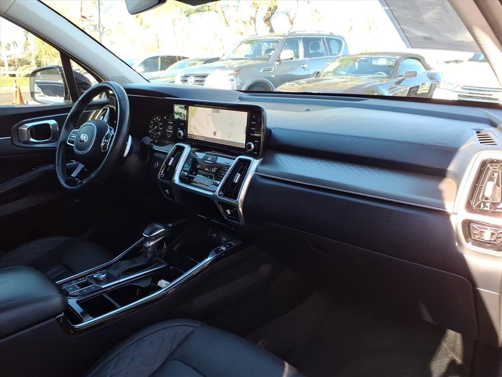 Used 2021 Kia Sorento SX image 11