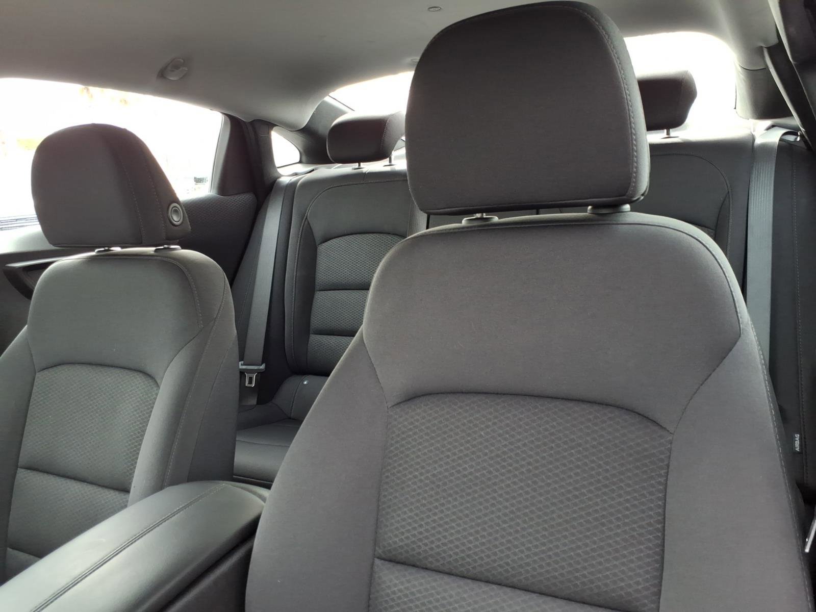 Used 2023 Chevrolet Malibu LT FWD image 14