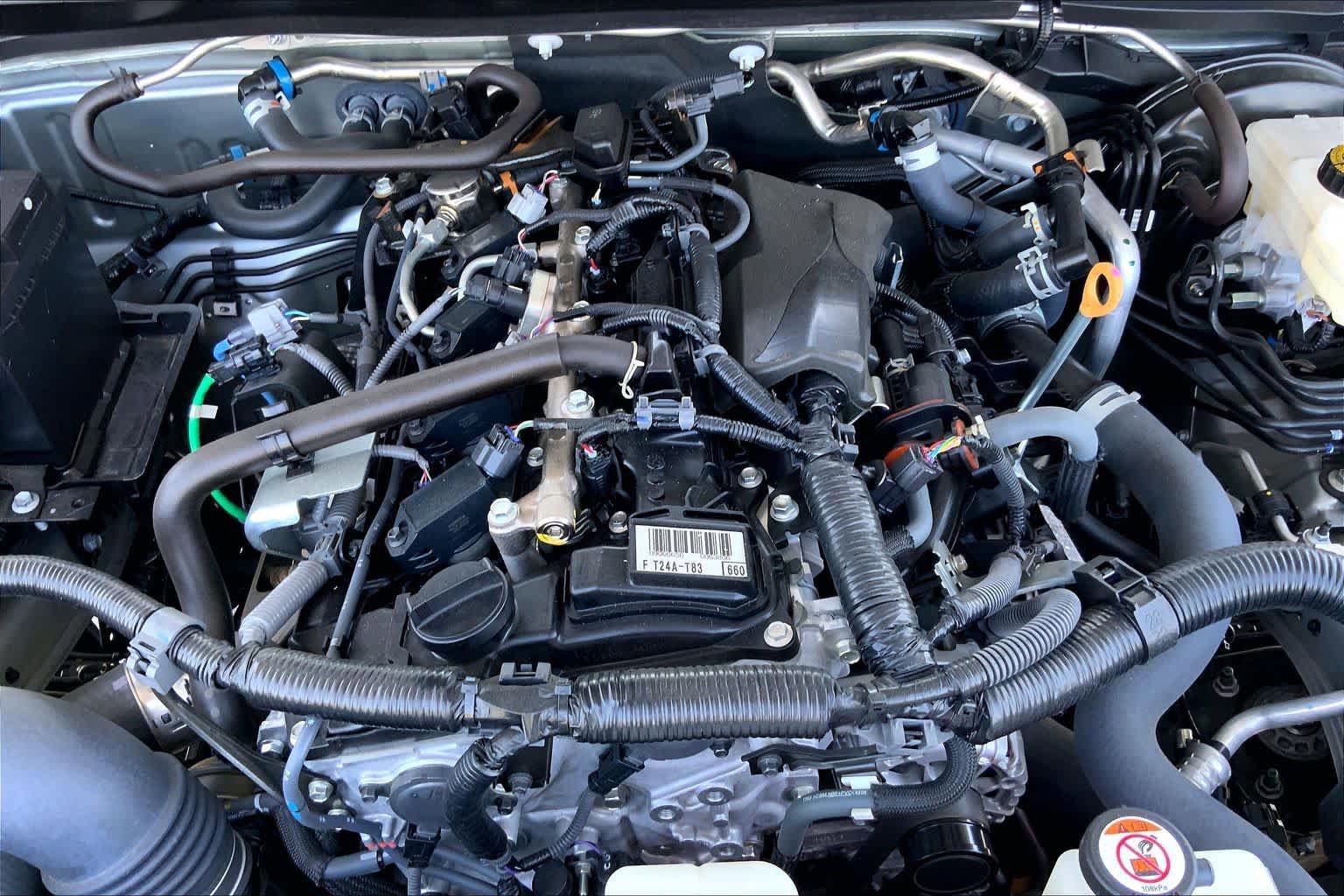 Certified 2024 Toyota Tacoma SR5 AWD/4WD image 31