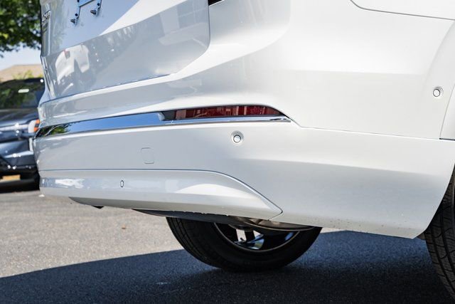 Used 2026 Volvo XC90 T8 Plus w/ Protection Package Premier image 8