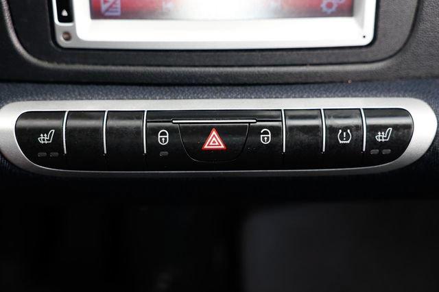 Used 2015 smart fortwo passion RWD image 25