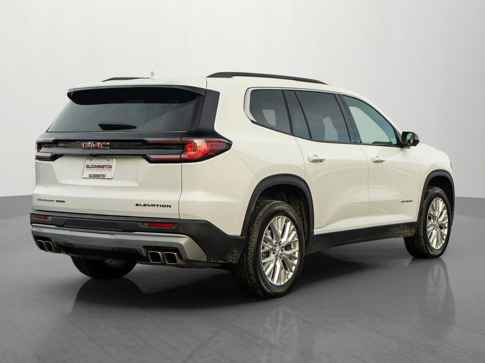 Used 2024 GMC Acadia Elevation image 7