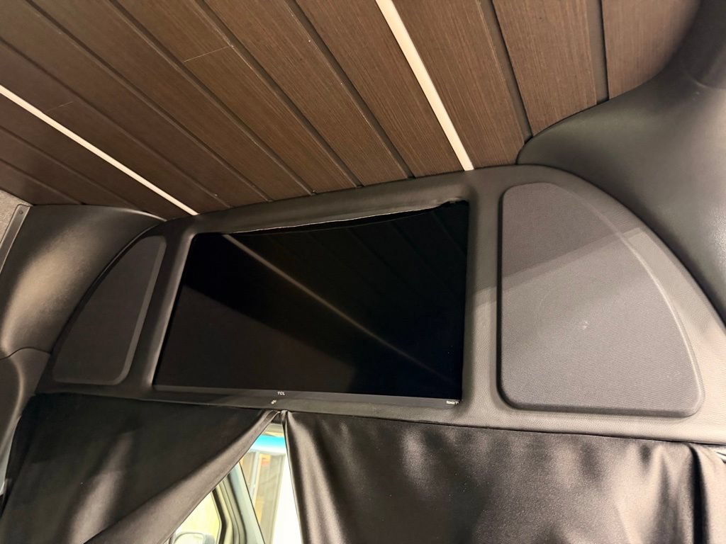Used 2022 Mercedes-Benz Sprinter 2500 image 16