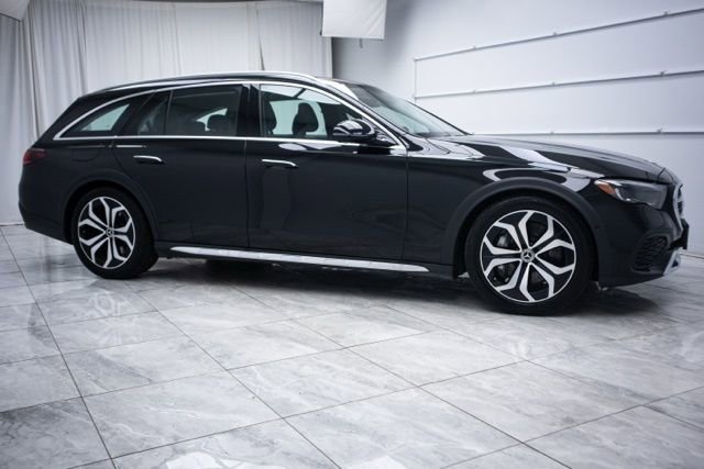 Used 2025 Mercedes-Benz E 450 4MATIC All-Terrain Wagon image 2