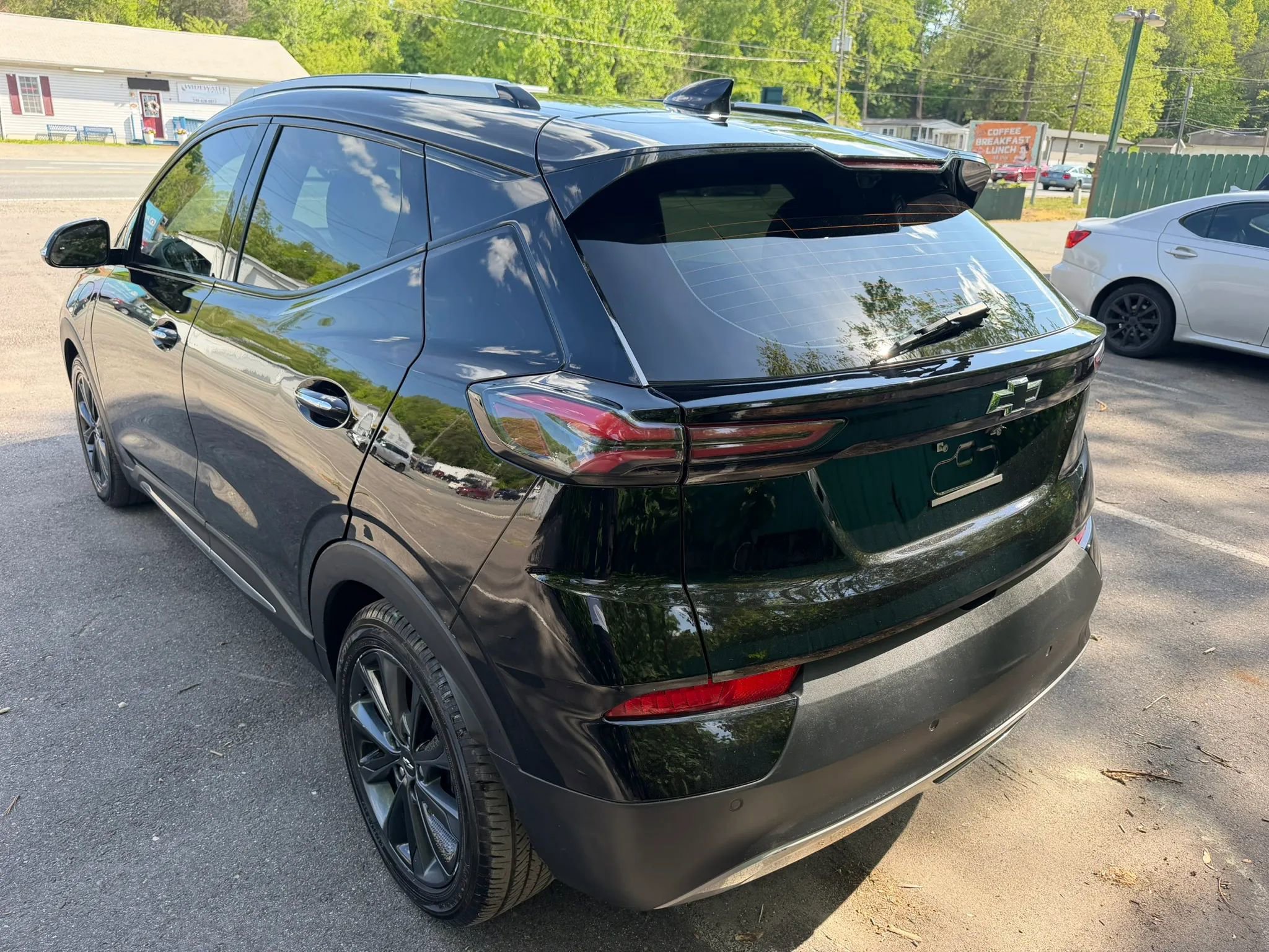 Used 2022 Chevrolet Bolt EUV Premier w/ Launch Edition FWD image 11