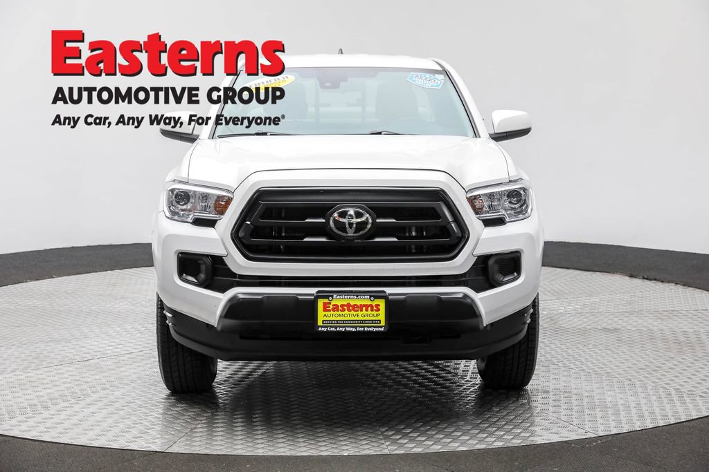 Used 2022 Toyota Tacoma SR w/ SR Convenience Package image 2