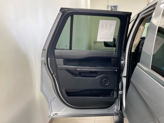 Used 2023 Ford Expedition Max XLT image 10