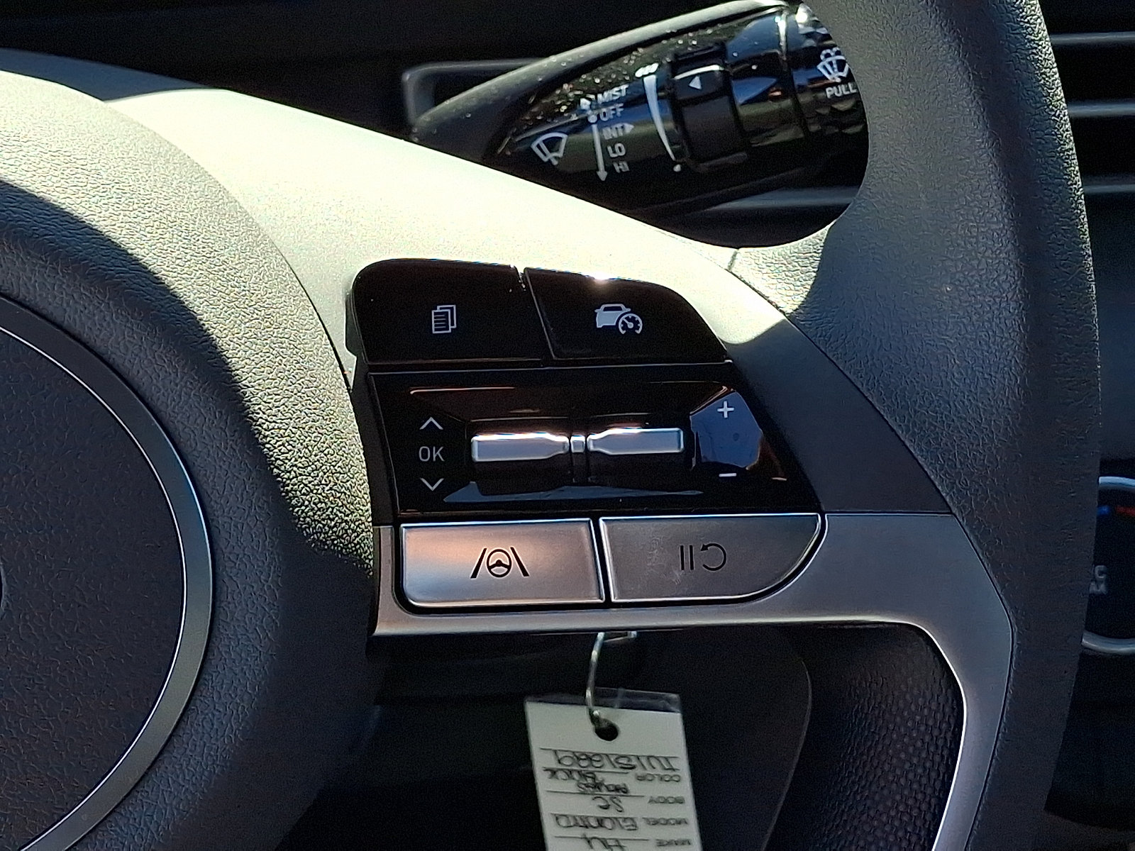 Certified 2026 Hyundai Elantra SE FWD image 22