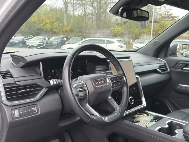 Used 2024 GMC Acadia Elevation image 10