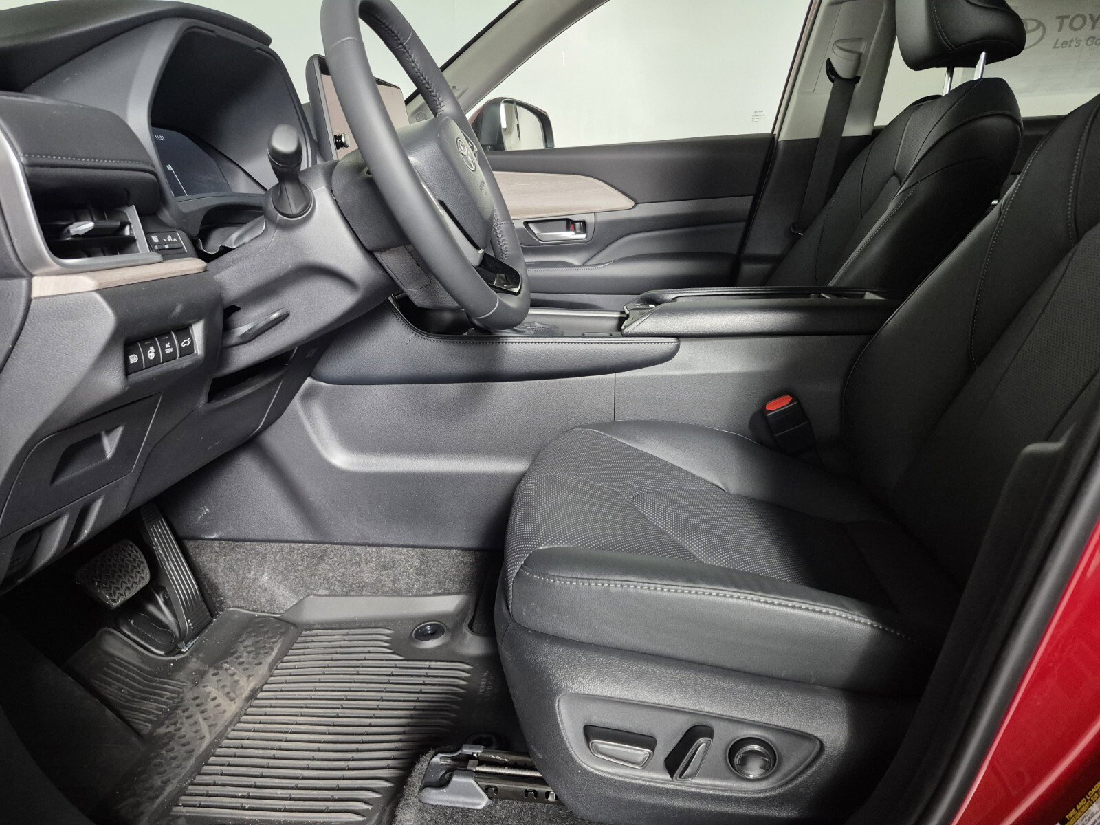 New 2026 Toyota Grand Highlander Limited image 18