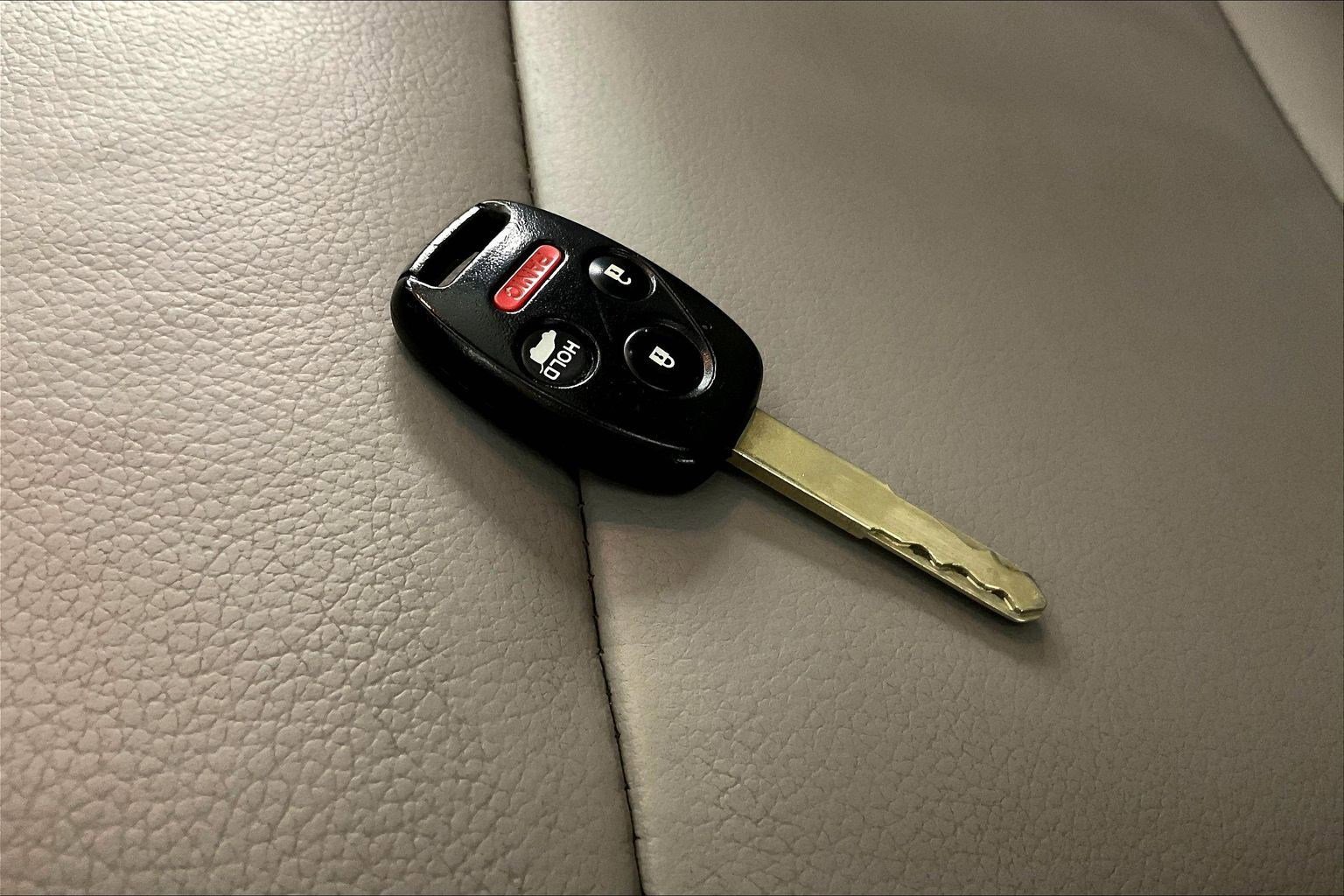 Used 2014 Honda Pilot Touring image 36