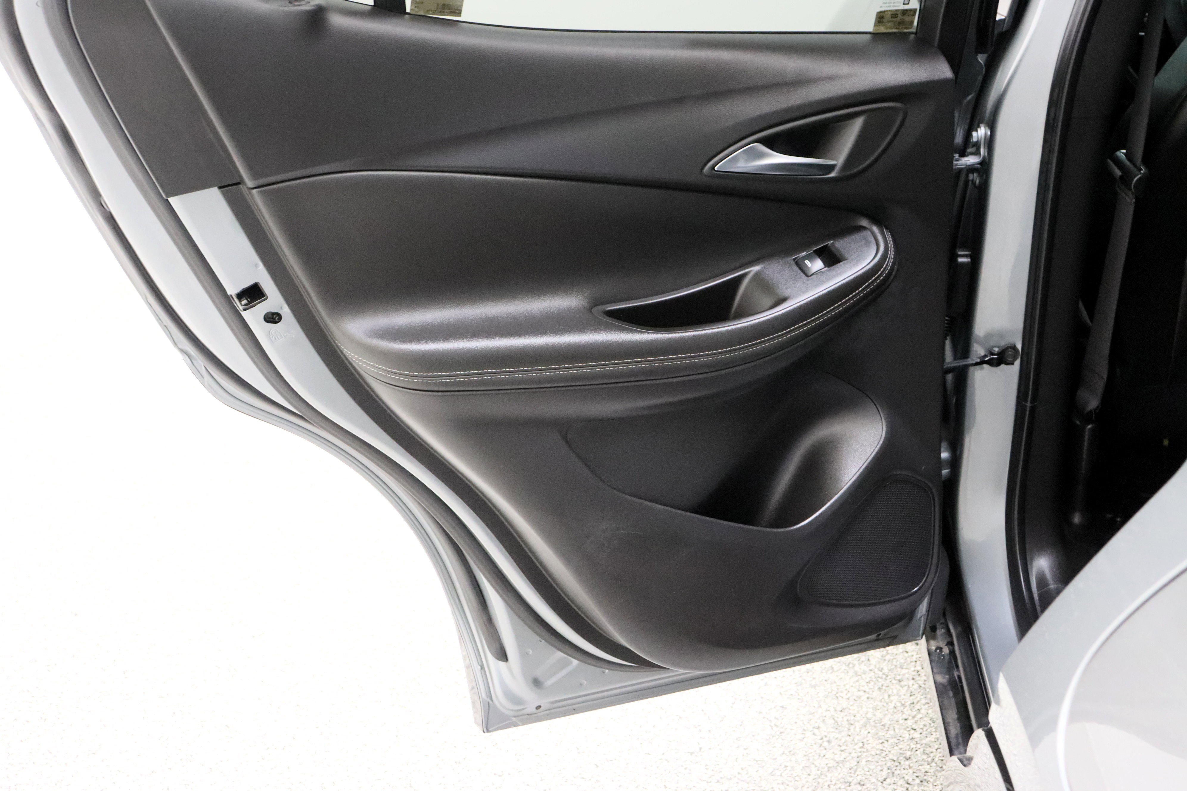 Used 2024 Buick Encore GX Sport Touring image 25