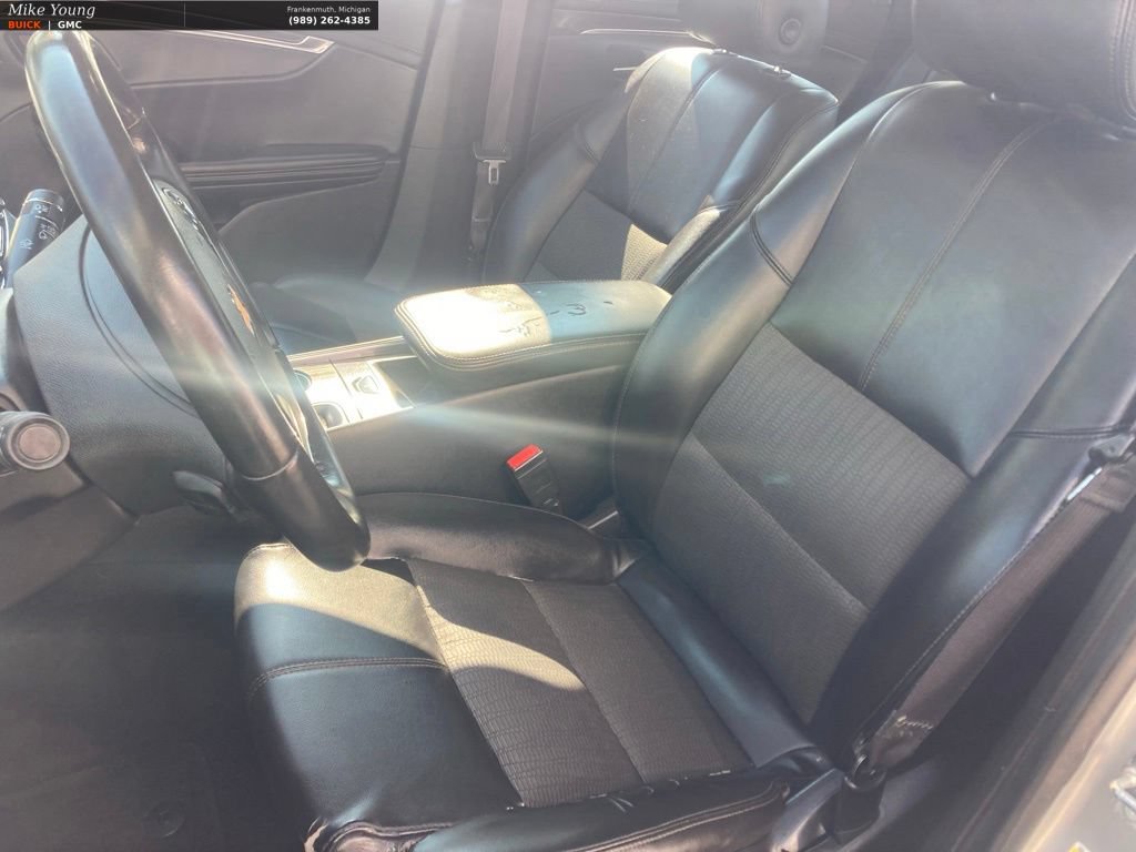 Used 2016 Chevrolet Impala LT FWD image 22