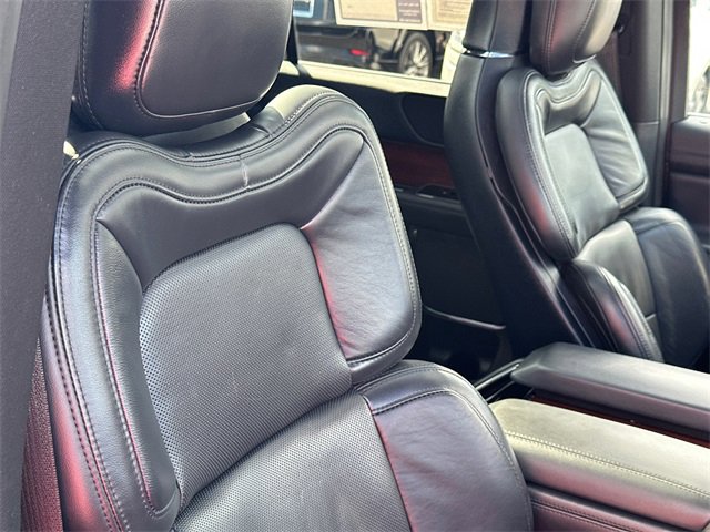 Used 2022 Lincoln Navigator L Reserve image 13