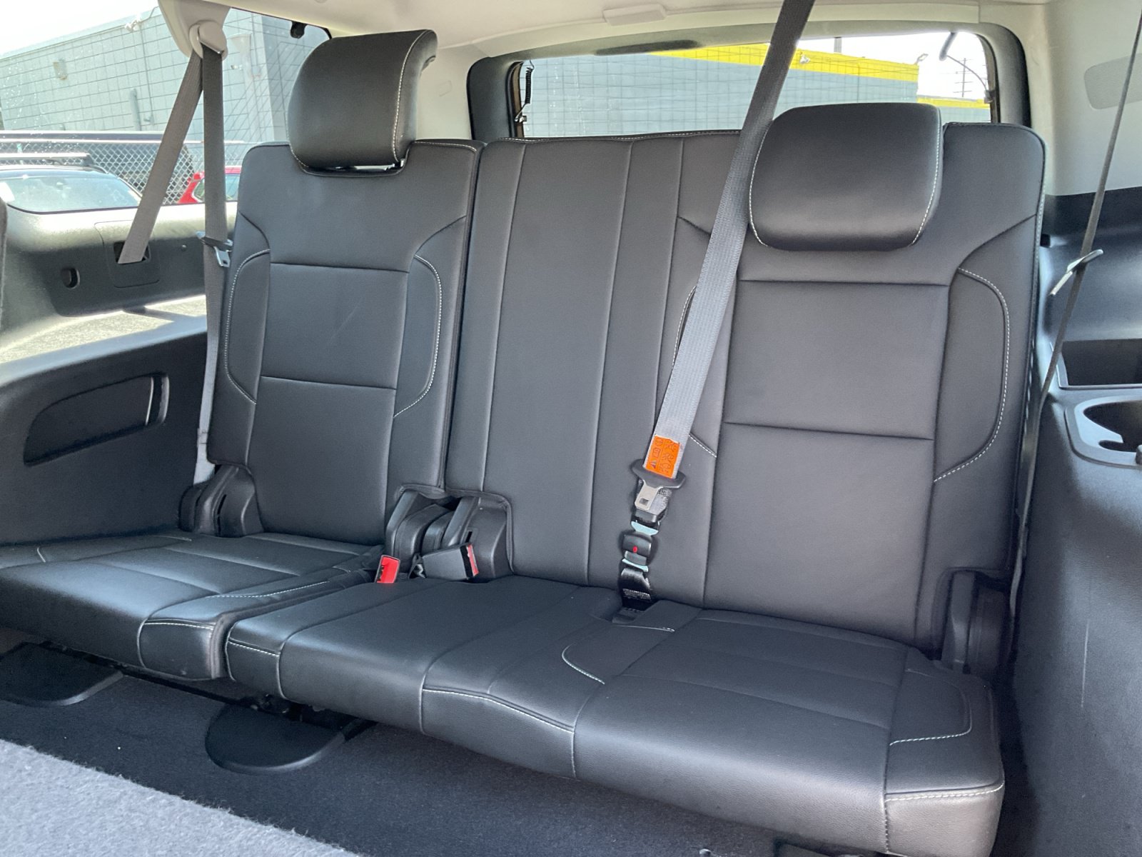 Used 2020 Chevrolet Suburban LT RWD image 28