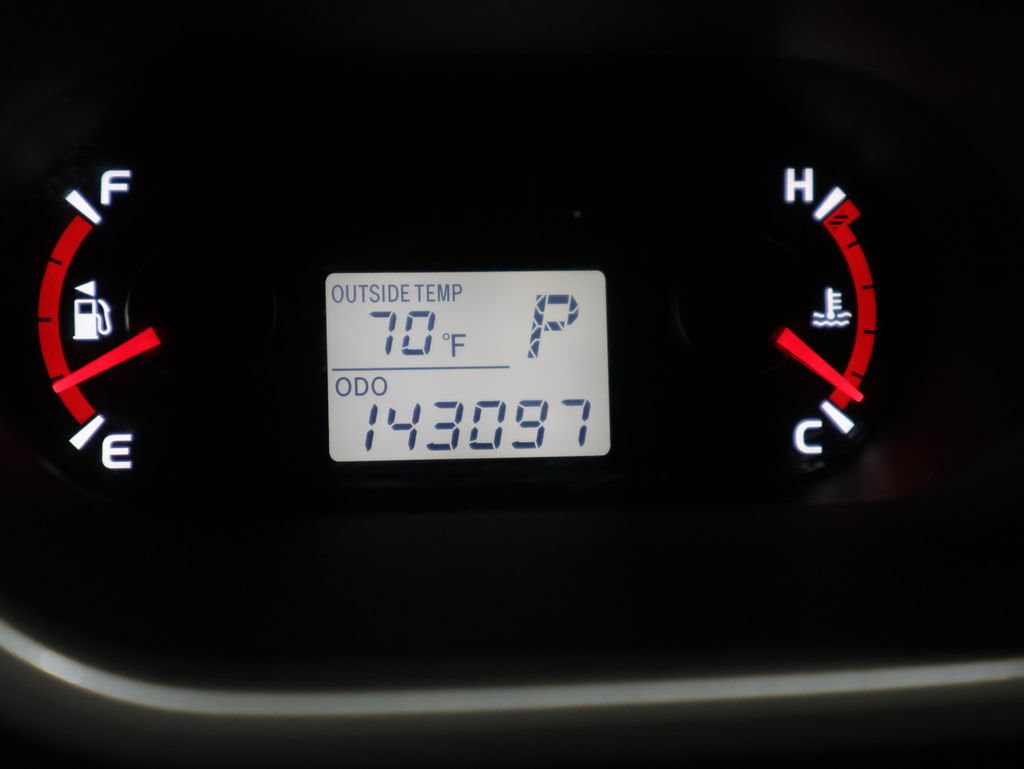 Used 2009 Toyota Matrix FWD image 29