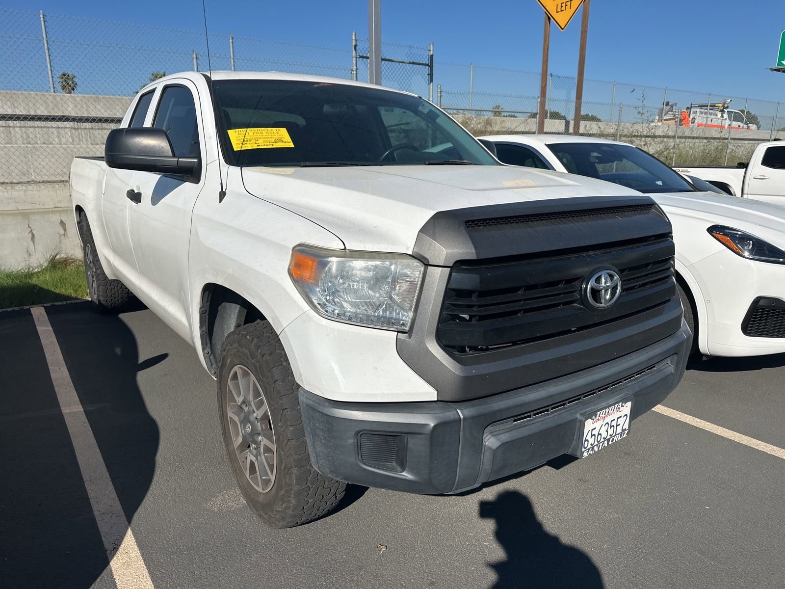 Used 2017 Toyota Tundra SR image 1