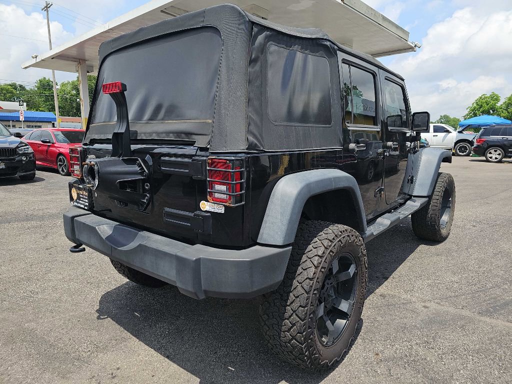 Used 2014 Jeep Wrangler Unlimited Rubicon w/ Connectivity Group image 17