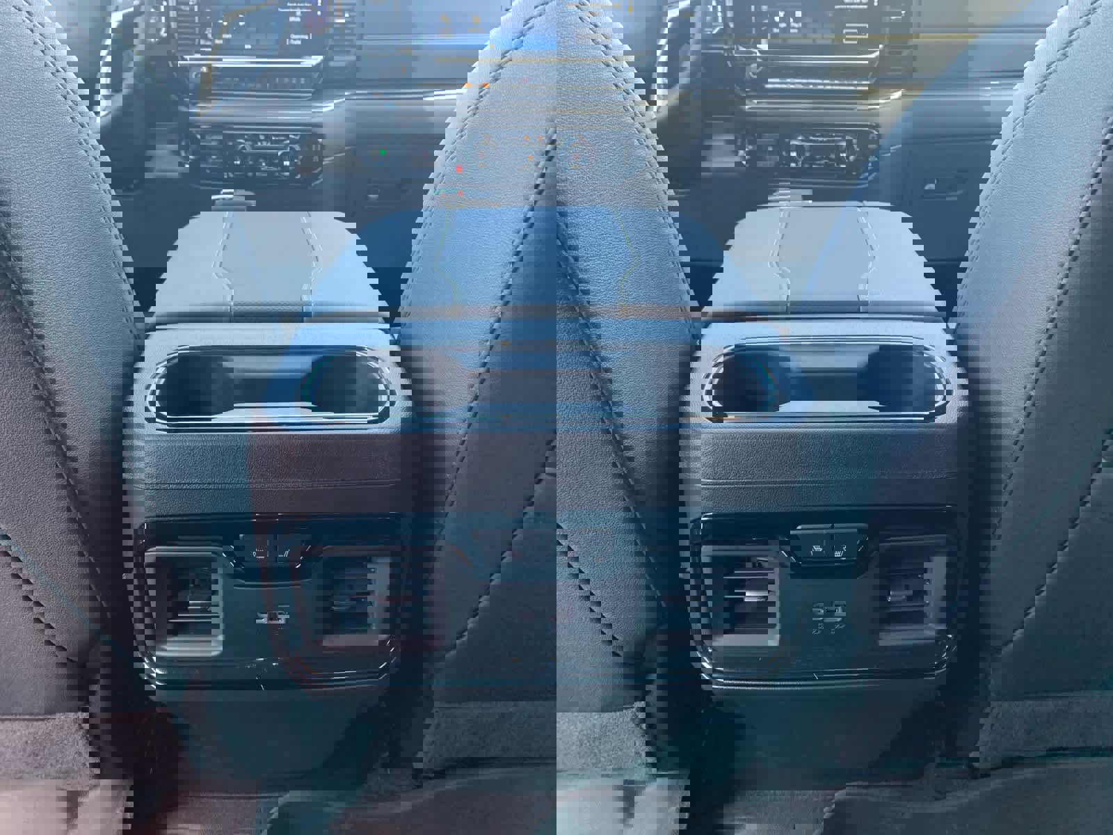 Used 2025 Chevrolet Silverado 1500 ZR2 w/ Technology Package image 33