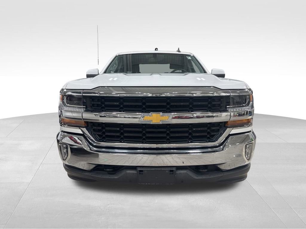 Used 2018 Chevrolet Silverado 1500 LT w/ All Star Edition image 13