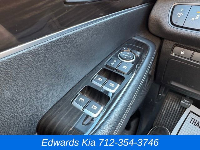Used 2020 Kia Sorento LX w/ LX I4 Convenience Package image 24