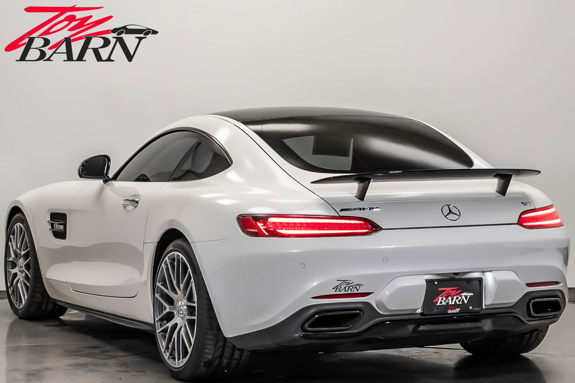 Used 2017 Mercedes-Benz AMG GT Coupe image 3