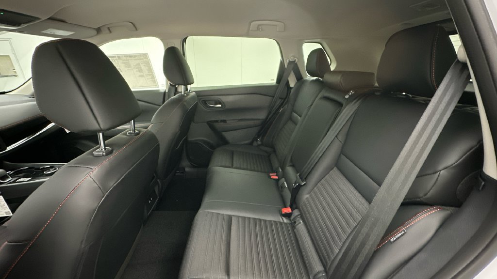 New 2026 Nissan Rogue SV w/ Rock Creek Premium Package AWD/4WD image 10