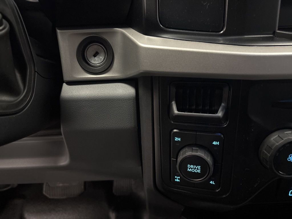 New 2026 Ford F250 XL w/ XL Off-Road Package image 27