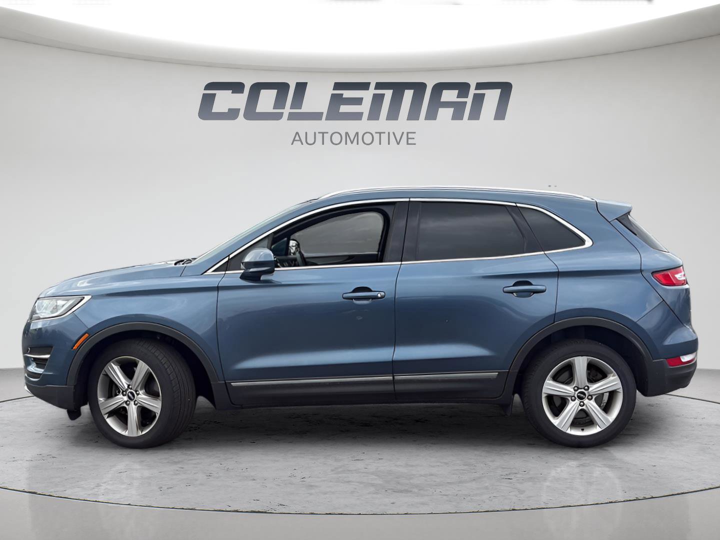 Used 2018 Lincoln MKC Premiere image 2