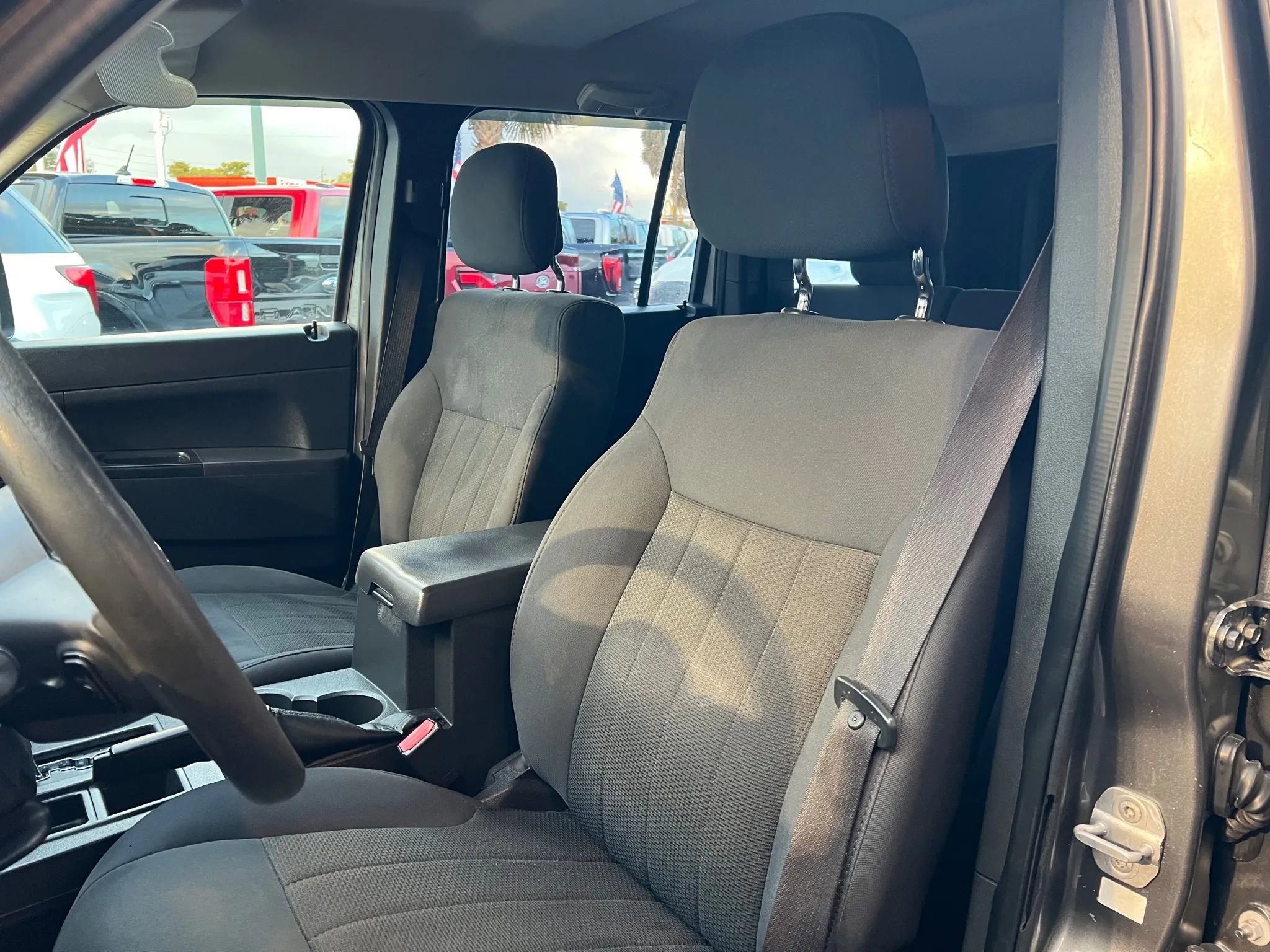 Used 2012 Jeep Liberty Sport image 13