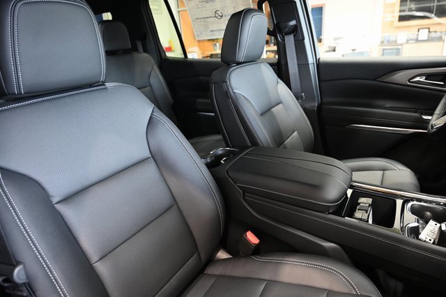 New 2026 Chevrolet Traverse LT w/ Driver Confidence Package image 8