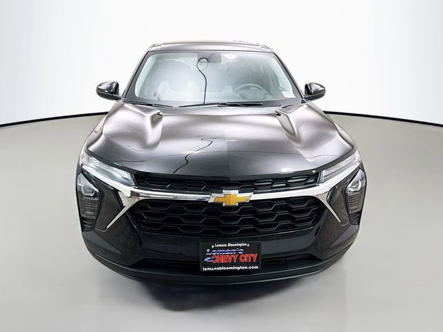 New 2026 Chevrolet Trax LS w/ LS Convenience Package image 2