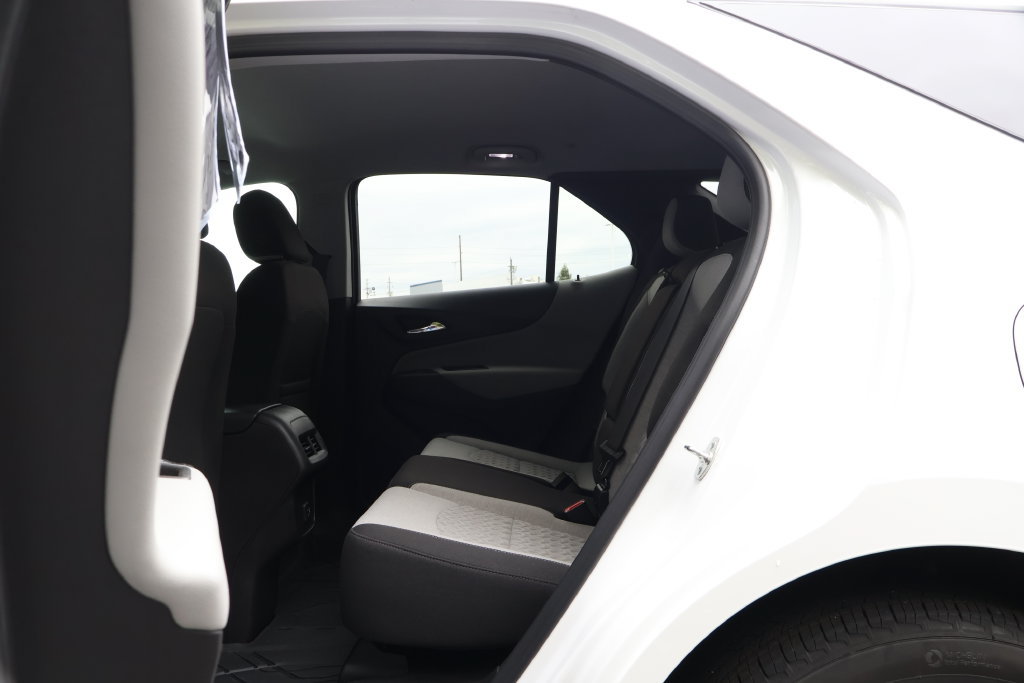Certified 2024 Chevrolet Equinox LS w/ LS Convenience Package FWD image 42