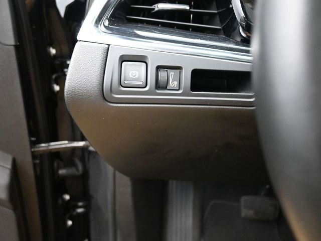 Certified 2025 Cadillac XT5 Premium Luxury image 33