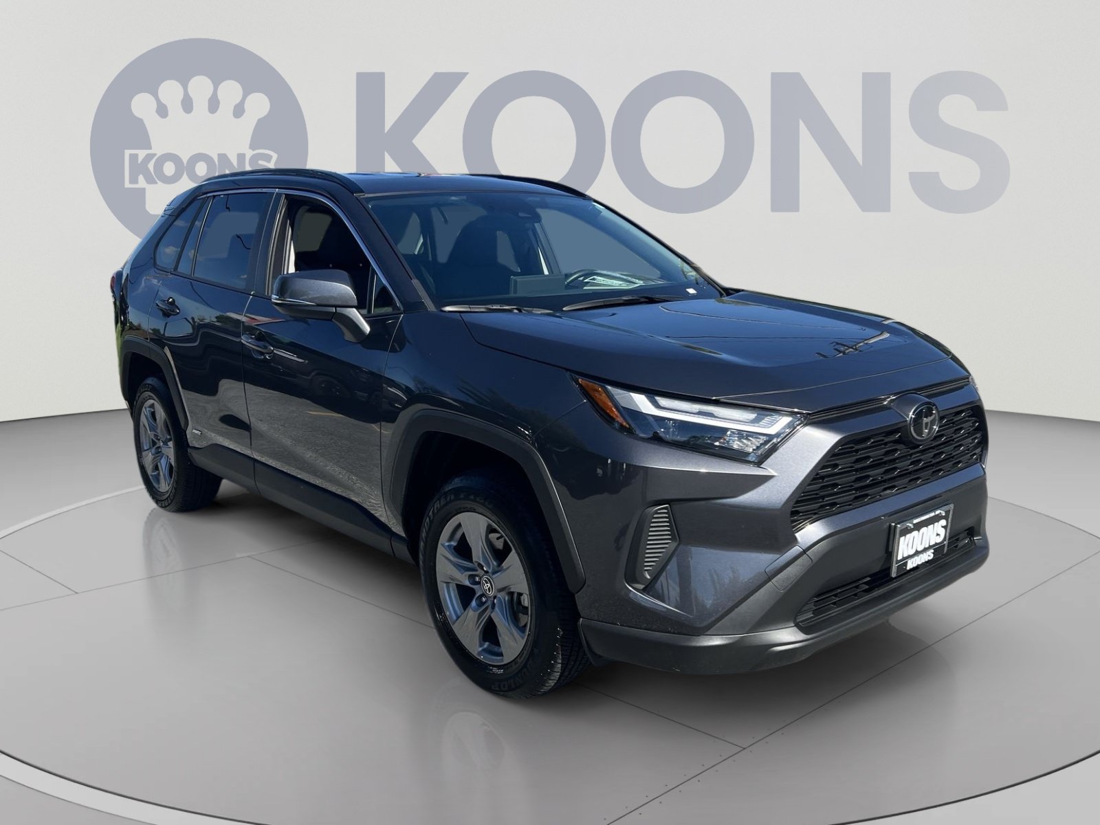 Used 2025 Toyota RAV4 XLE w/ Weather Package AWD/4WD image 10