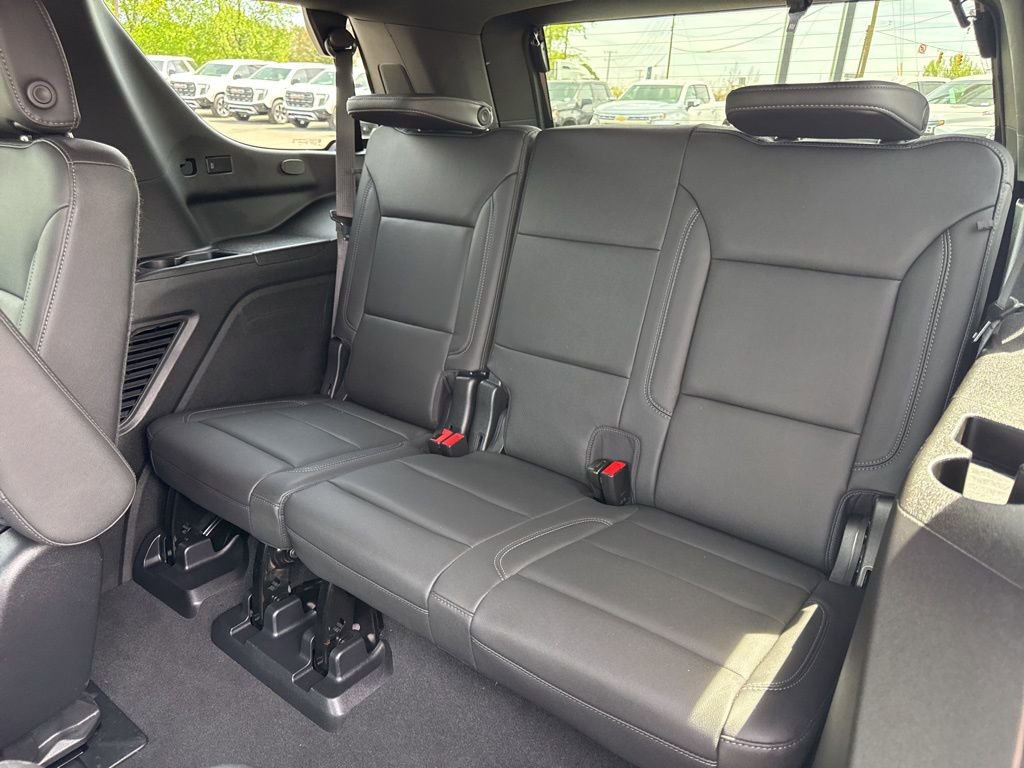 Used 2022 Chevrolet Tahoe Z71 w/ Luxury Package image 14